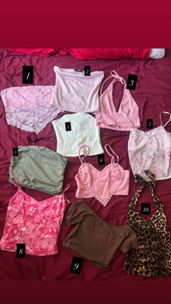 Size small fashionable cute trendy tops💕🍓