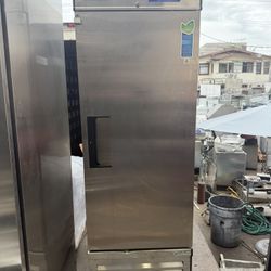 Used Everest EBF1 1-door Reach In Freezer