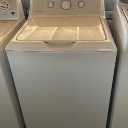 WHITE HOTPOINT TOP LOAD WASHER!!!