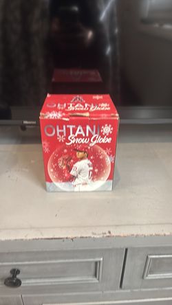 Shohei Ohtani snow globe
