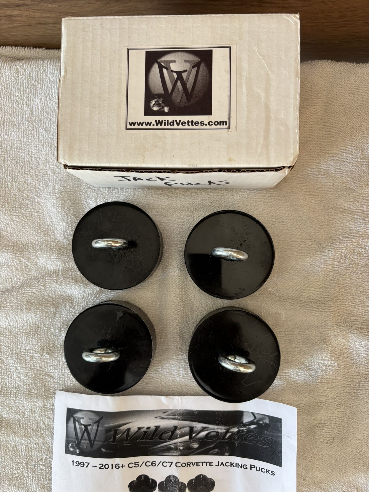 New Corvette Jacking Pucks