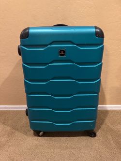 Tag Hardshell suitcase for sale