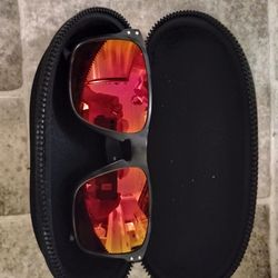 Oakley Holbrook's. Matte Blk Camo. W/Prism Ruby Lenses