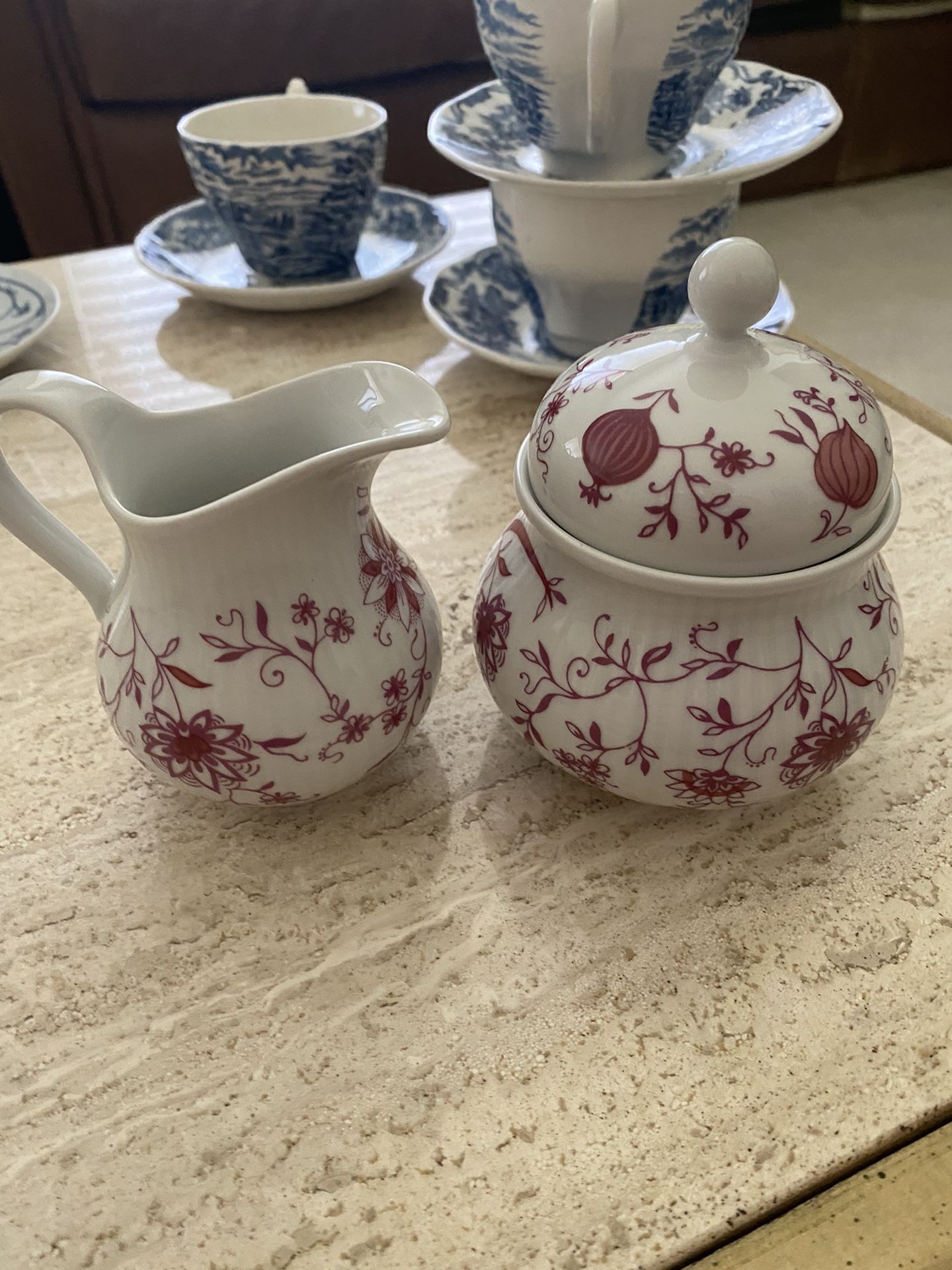 Bavarian Creamer & Sugar