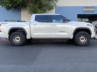 Toyota Tundra 2022 N Up Bilstein 5100 Lift 2.4 Up Front And 1inch Rear Cognito Lift $1265 Installed