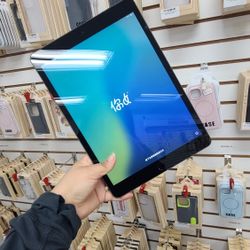 Apple IPad Pro 10.5in  Pre Owned 64gb- 90 Days Warranty - Best Deal In Town