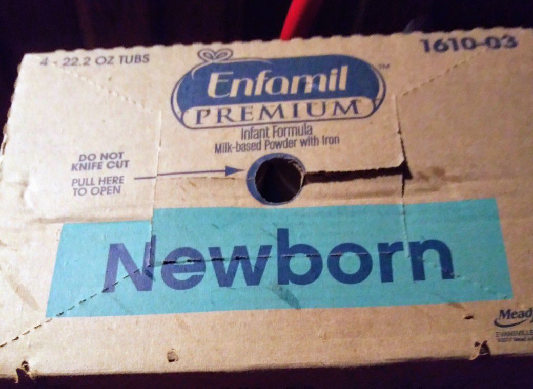 Unopened Enfamil premium newborn 4 pack 22.2 tub powder formula