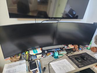 (2) AOC 32" Curved Monitors C32v1q Model