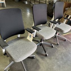 KI Four C Task Chair New And Never Used