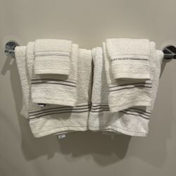 6 Pack Of Towels