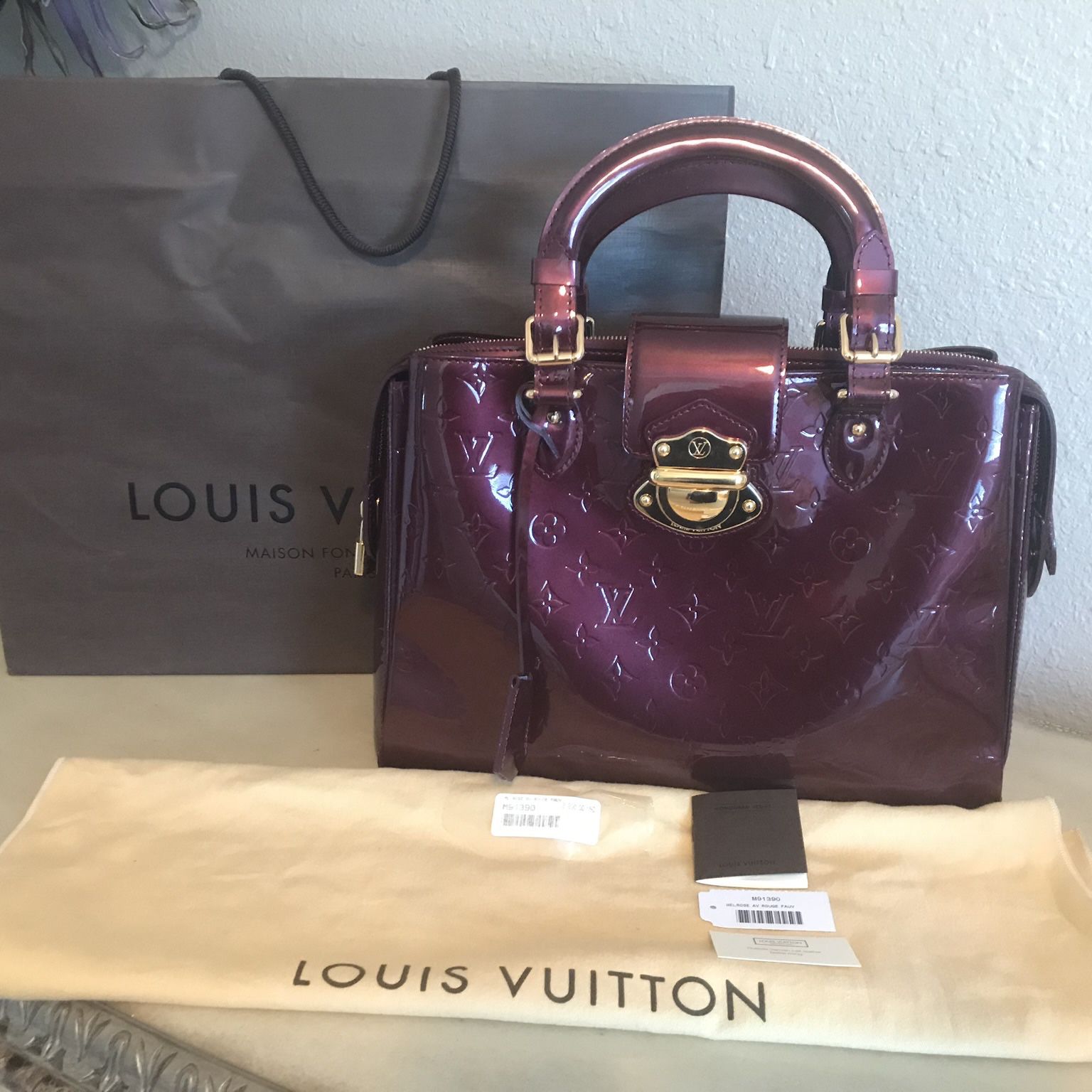 Louis Vuitton Hand Bag - Melrose Verni Purse for Sale in San Diego, CA -  OfferUp
