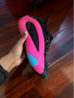 James harden pink (size 10) price negotiable