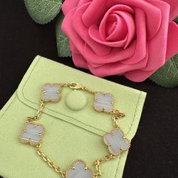 Stainless Steel 🍀bracelets 