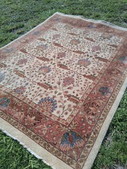 LOTS OF VERY NICE LARGE 8 BY 10 AREA RUGS