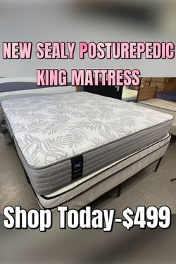 NEW SEALY POSTUREPEDIC KING MATTRESS