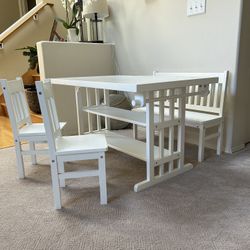 Children’s art Table