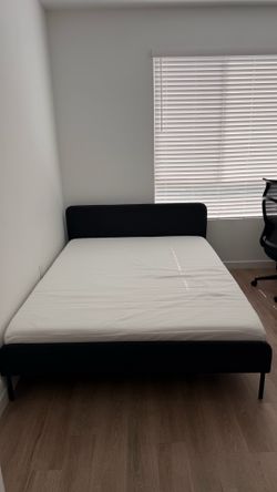 Bed Frame with Queen Size Mattress