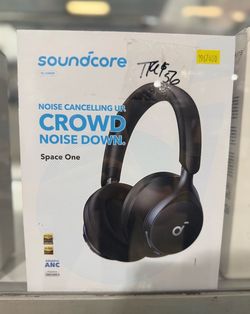 soundcore  by ANKER NOISE CANCELLING UP. CROWD NOISE DOWN.