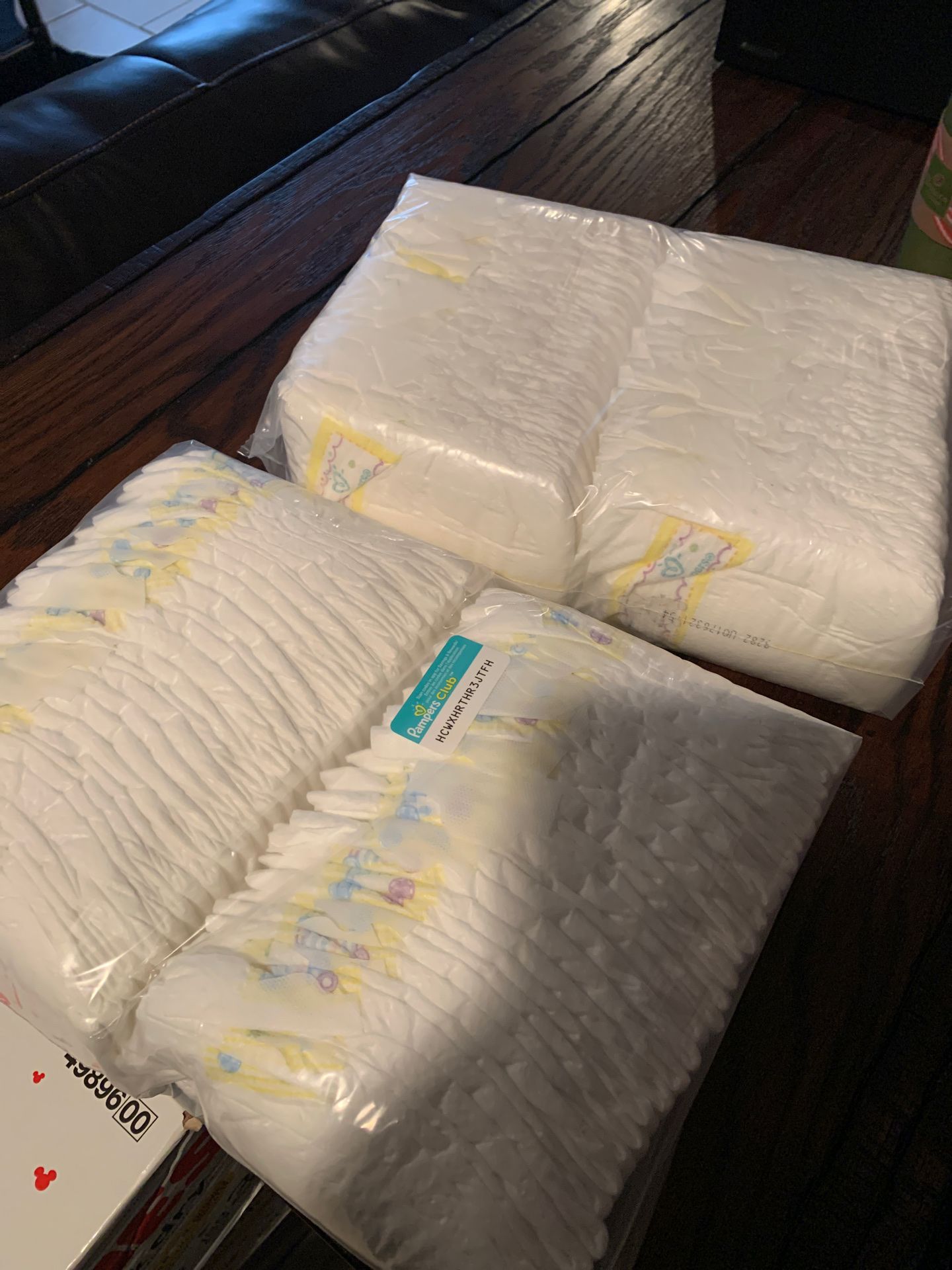 Pampers swadddlers newborn