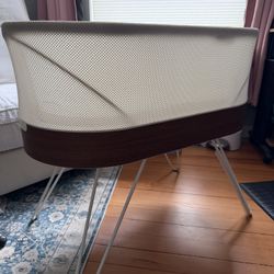 Snoo Bassinet And Accessories