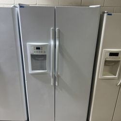 HOTPOINT SIDE BY SIDE REFRIGERATOR 