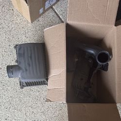 2022 Ram 1500 5.7 Hemi OEM intake system 
