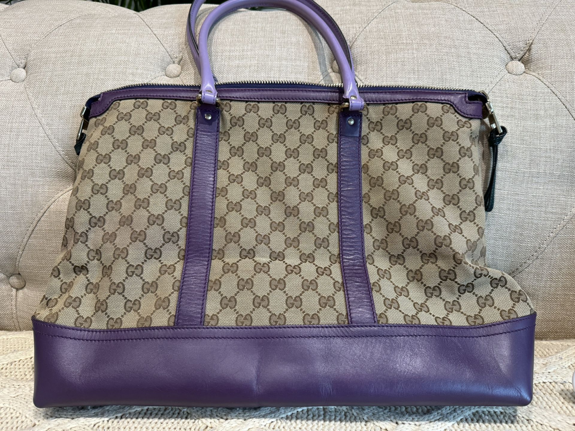 Authentic Gucci Canvas bag - Fixed Price 