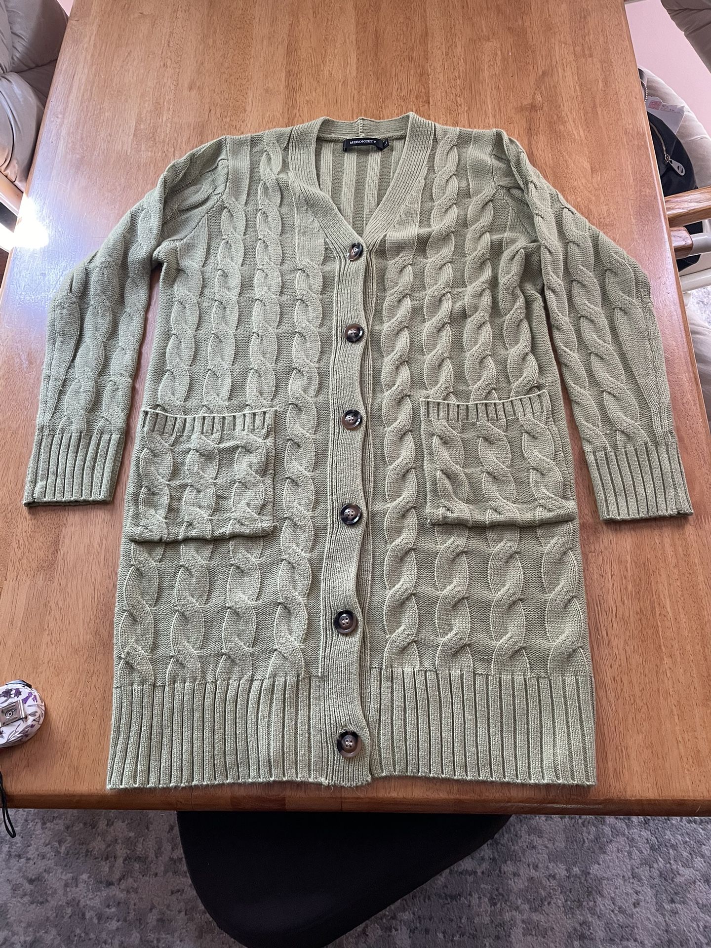 NEW women’s large cable knit button-down front closure sweater