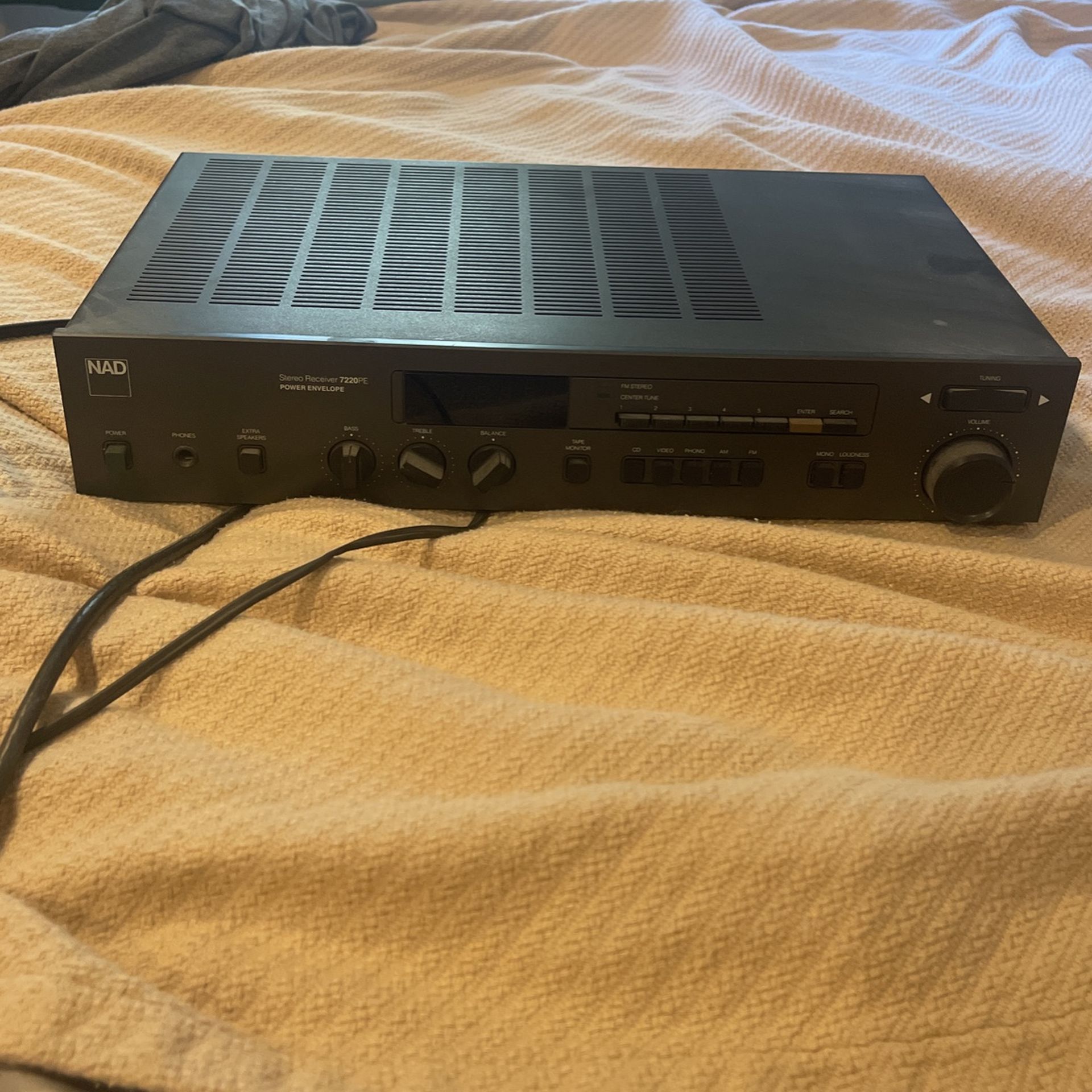NAD Stereo Receiver