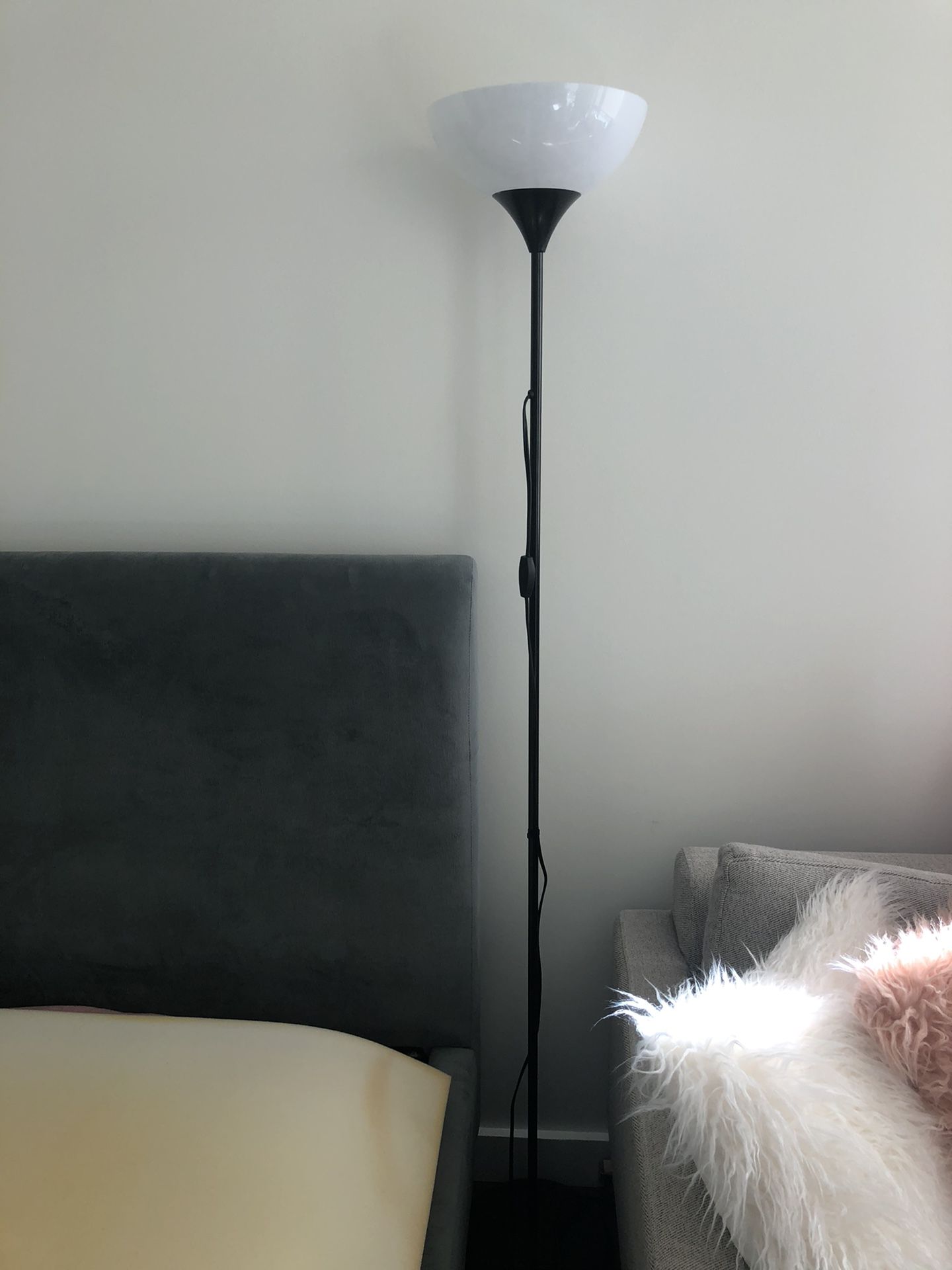 Floor lamp