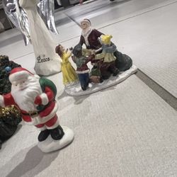 Free Christmas Village Figurines 