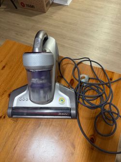 Mattress vacuum cleaner