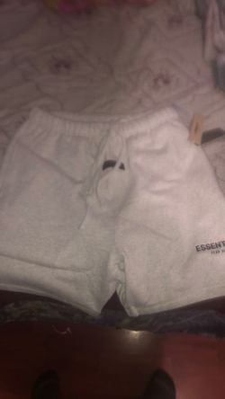 Essentials short