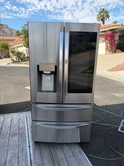 LG Smart French Door Refrigerator InstaView, Door-In-Door & Craft Ice, PrintProof Stainless Steel, Counter Depth