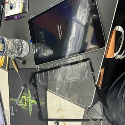 iPad iPhone 📲 Repairs