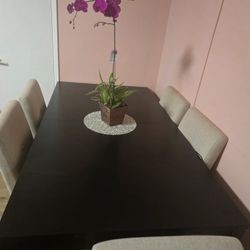 Table And Chairs 