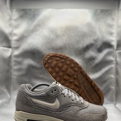 Nike air max 1 matte sliver