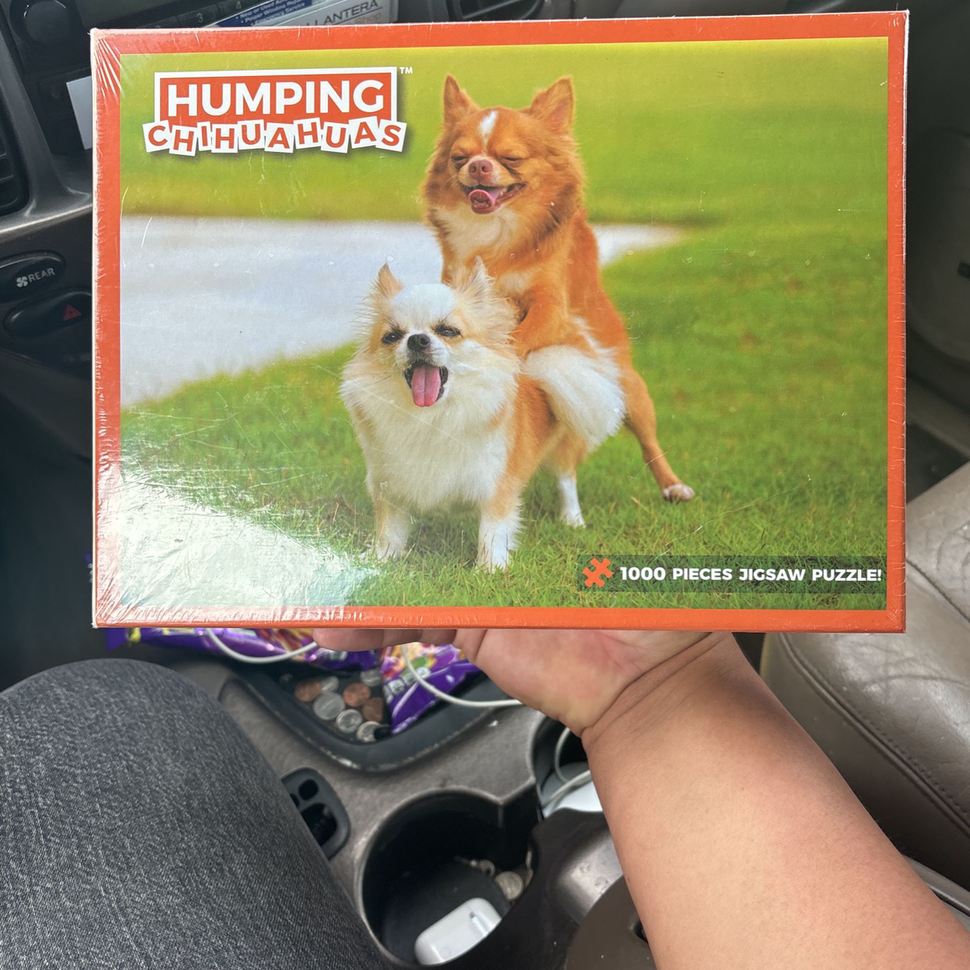 Humping Chihuahuas 1000pc Puzzle