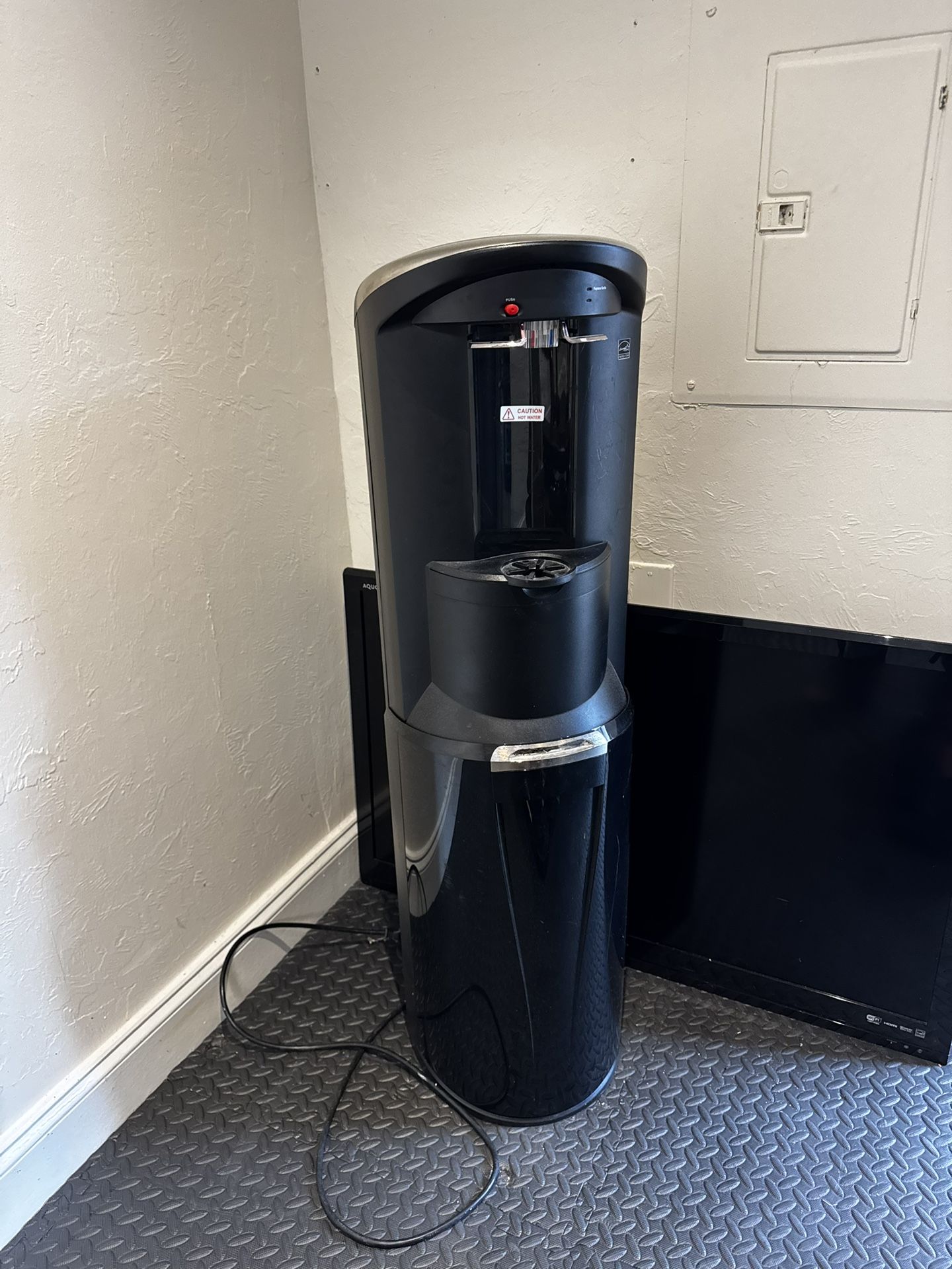 Water Dispenser