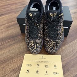 KOBE 11 ID SNEAKERS 9.5