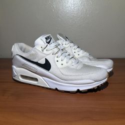 Nike ID Women Air Max 90 Size 9 White/Cream