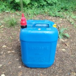 Plastic Kerosene Container with Kerosene 