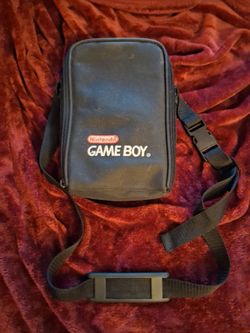 Vintage Game Boy Carrying Case.