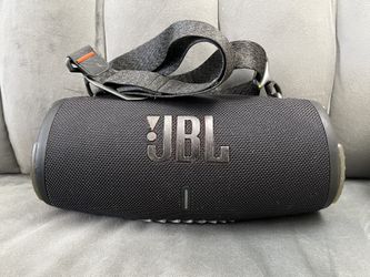 JBL XTREME 3 Hi Fi Wireless Portable Bluetooth Speaker
