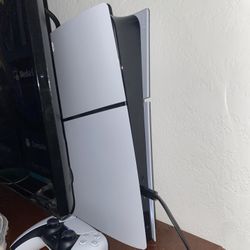 Ps5 With Ps Plus For A Year, And Kingdom Hearts 3 Included Included With Headset As Well