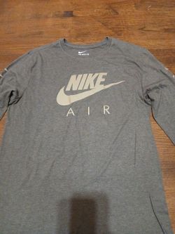 Mens size large Nike Longsleeve T Shirt