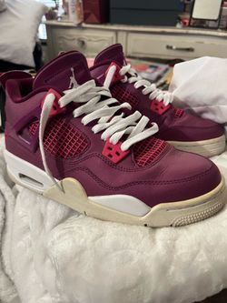 women’s jordan 4s