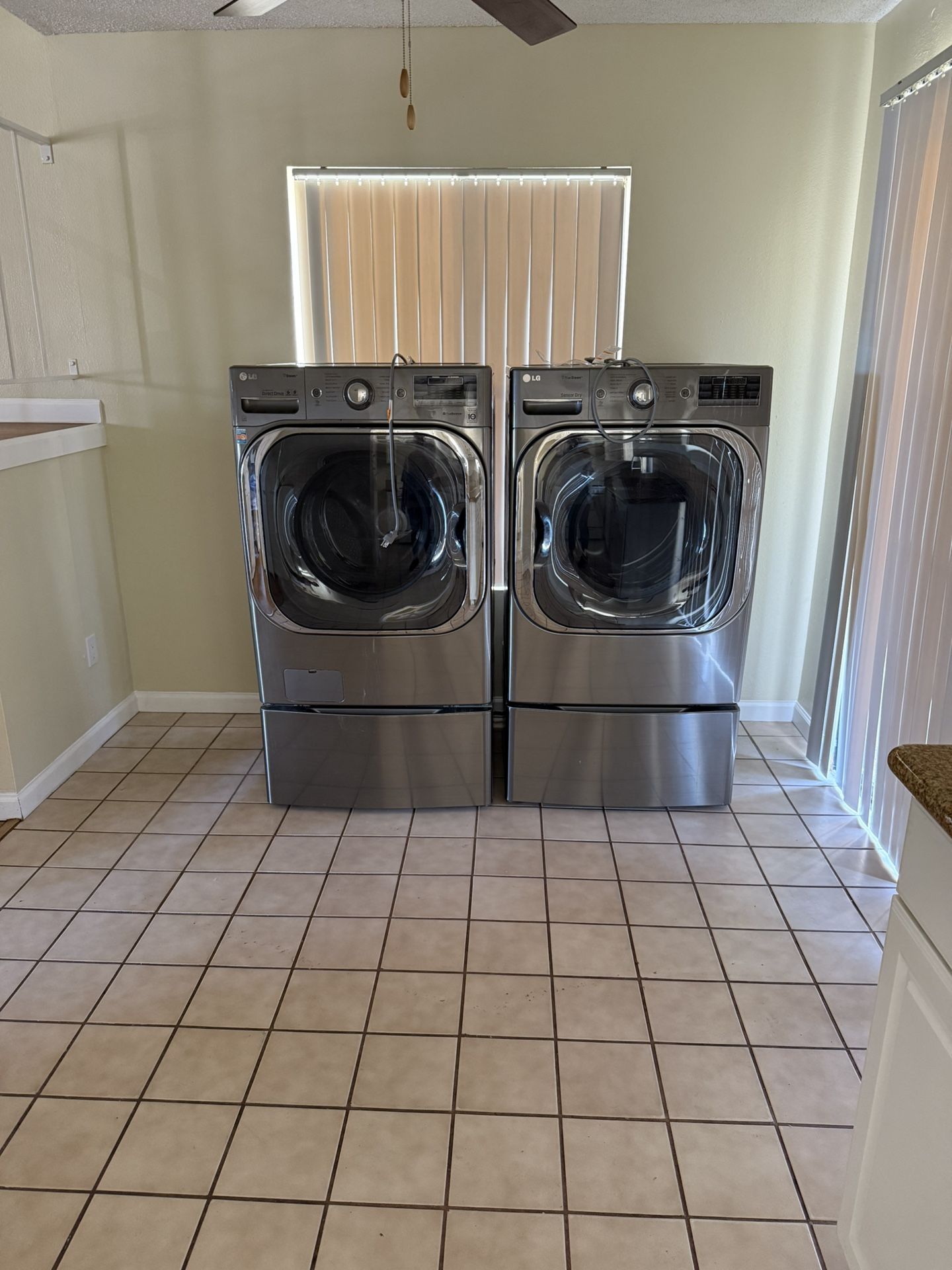 Washer & Dryer Risers With Drawer Storage