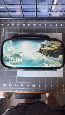 Legend of Zelda, tears of the Kingdom Nintendo switch carrying case Legend of Zelda, tears of the kingdom, Nintendo switch carrying case