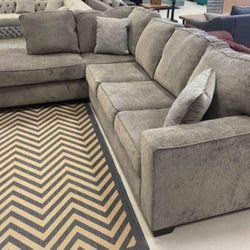 Altari Alloy Sectional 